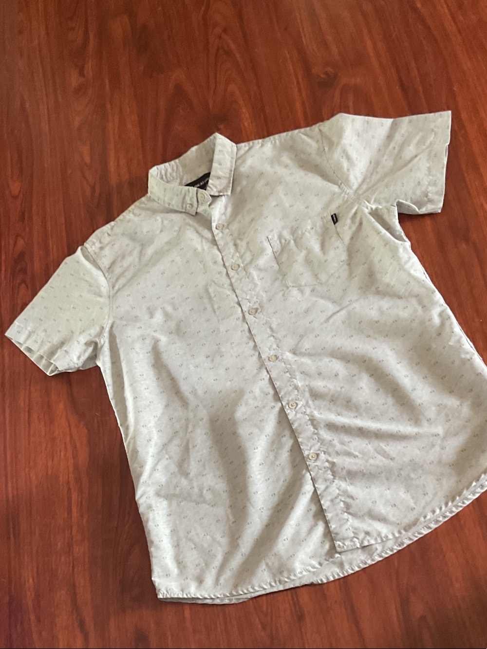 Molokai surf co. Men's Short-Sleeve Light Gray Casual Button-Down Shirt